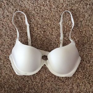 Victoria’s secret white nylon bra